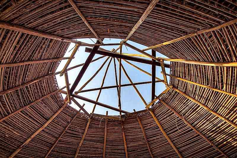 Casa indígena tradicional en el río Guaporé, RO — territorio Aruá
