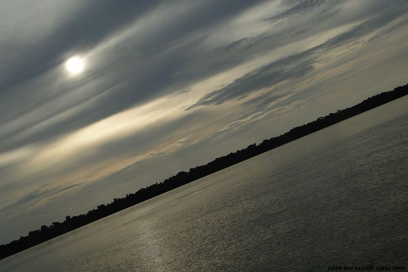 Descendiendo el río Negro hacia Alto Rio Negro, AM — territorio Dâw