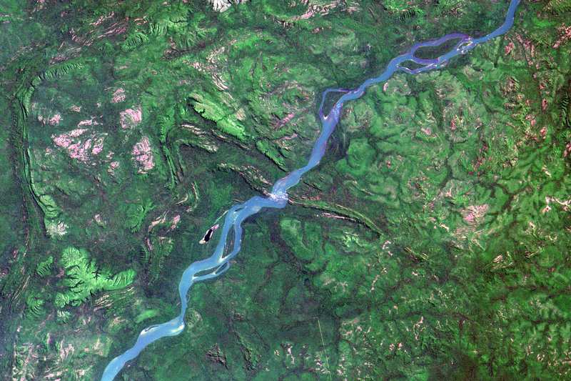 Paisaje nahukwá: río Xingu en territorio del pueblo Nahukwá — Mato Grosso, Brasil